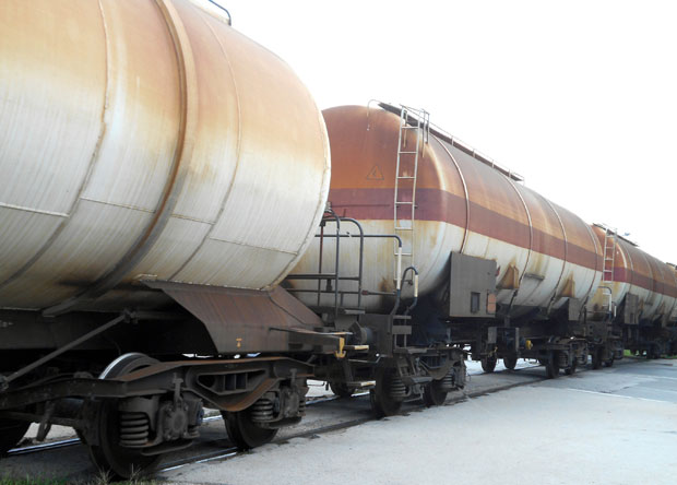 Катанац ко купи гориво на црно